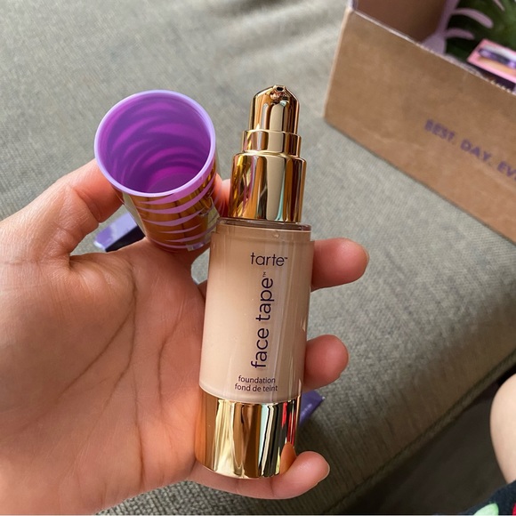 NWT Tarte 34S Face Tape™ Foundation Featherlight Full Coverage Makeup - Picture 14 of 15
